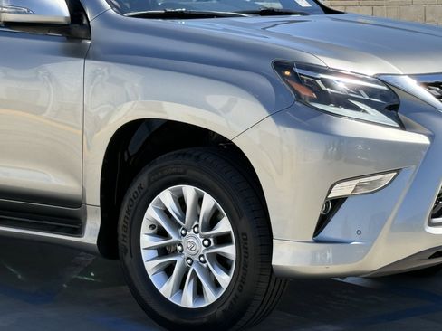 Certified 2023 Lexus GX 460 Premium w/ Premium Plus Package image 4