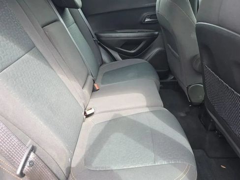 Used 2017 Chevrolet Trax LS AWD/4WD image 13