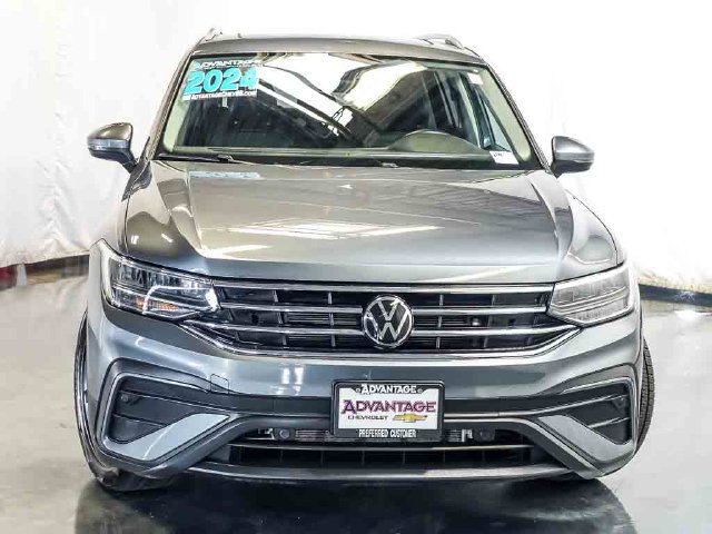 Used 2024 Volkswagen Tiguan SE FWD image 7
