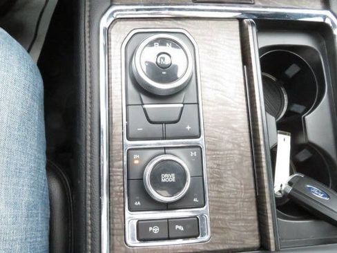 Used 2021 Ford Expedition Max Limited image 26