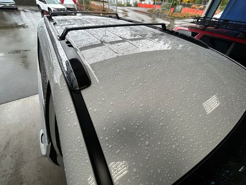 Used 2021 Chrysler Pacifica Touring-L image 28