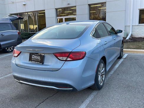 Used 2015 Chrysler 200 Limited w/ Convenience Group image 20