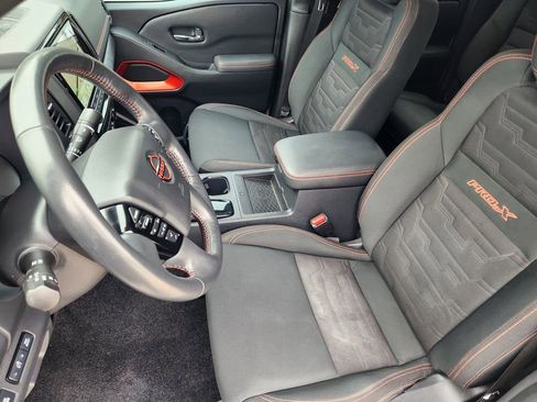 Used 2022 Nissan Frontier Pro-X RWD image 12
