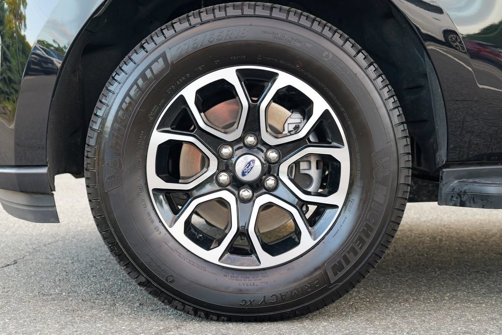 Used 2023 Ford Expedition XLT AWD/4WD image 13