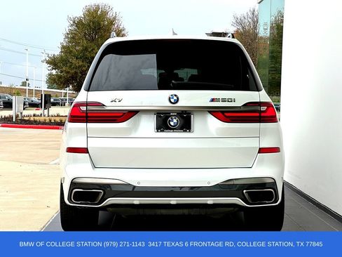 Used 2022 BMW X7 M50i w/ Cold Weather Package AWD/4WD image 6
