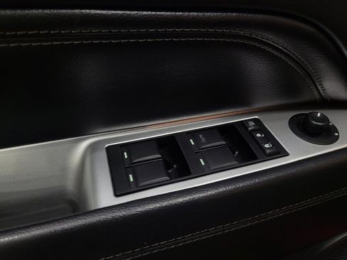 Used 2014 Jeep Compass Latitude w/ Sun/Sound Group AWD/4WD image 27