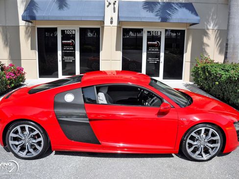 Used 2014 Audi R8 V10 image 9