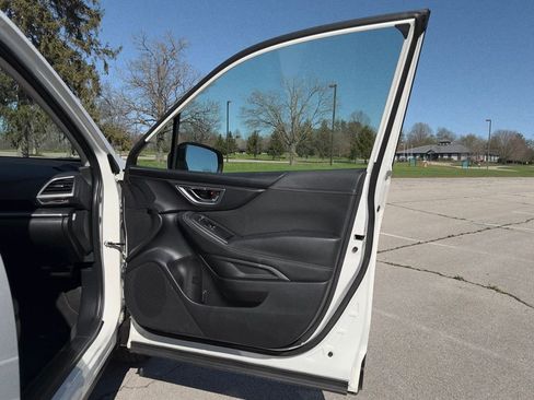 Used 2021 Subaru Forester Premium image 27