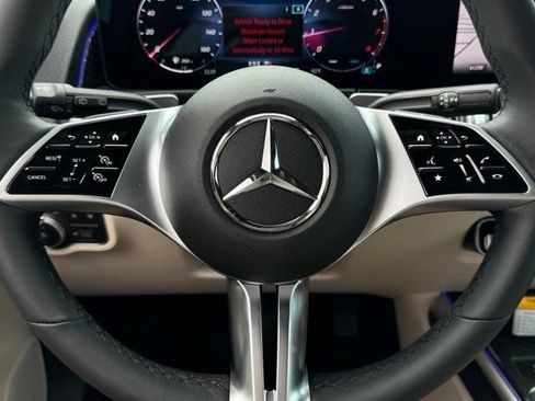 Certified 2025 Mercedes-Benz GLB 250 image 12