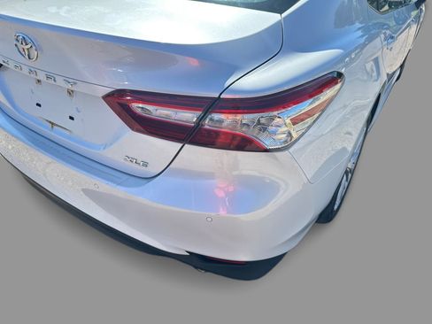 Used 2018 Toyota Camry XLE FWD image 39