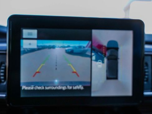 Used 2023 Ford Explorer Limited image 24