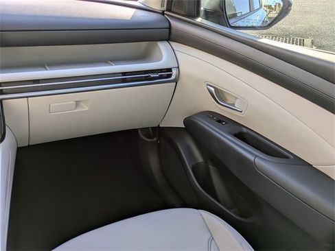New 2026 Hyundai Tucson SEL image 17