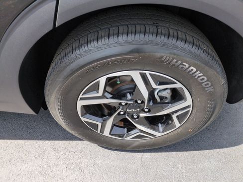 Used 2024 Kia Sportage LX AWD/4WD image 11