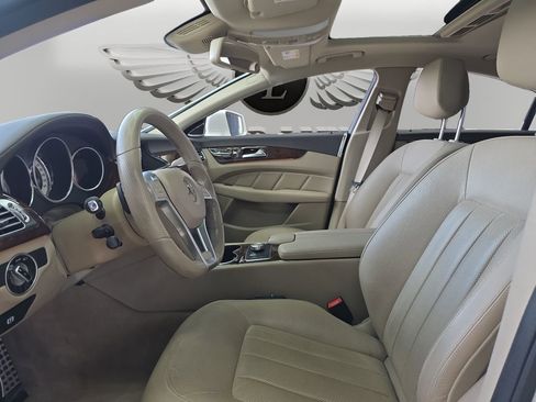 Used 2014 Mercedes-Benz CLS 550 4MATIC image 9