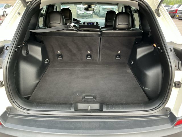Used 2019 Jeep Cherokee Trailhawk w/ Comfort & Convenience Group AWD/4WD image 23