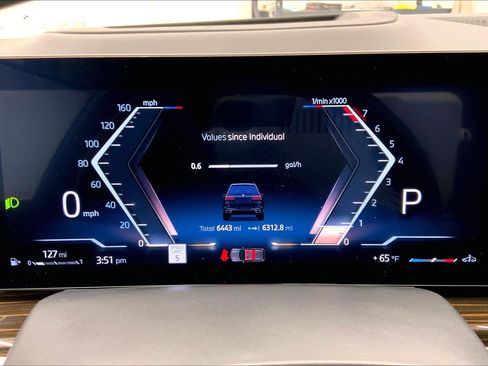Certified 2026 BMW X7 xDrive40i w/ M Sport Package AWD/4WD image 23