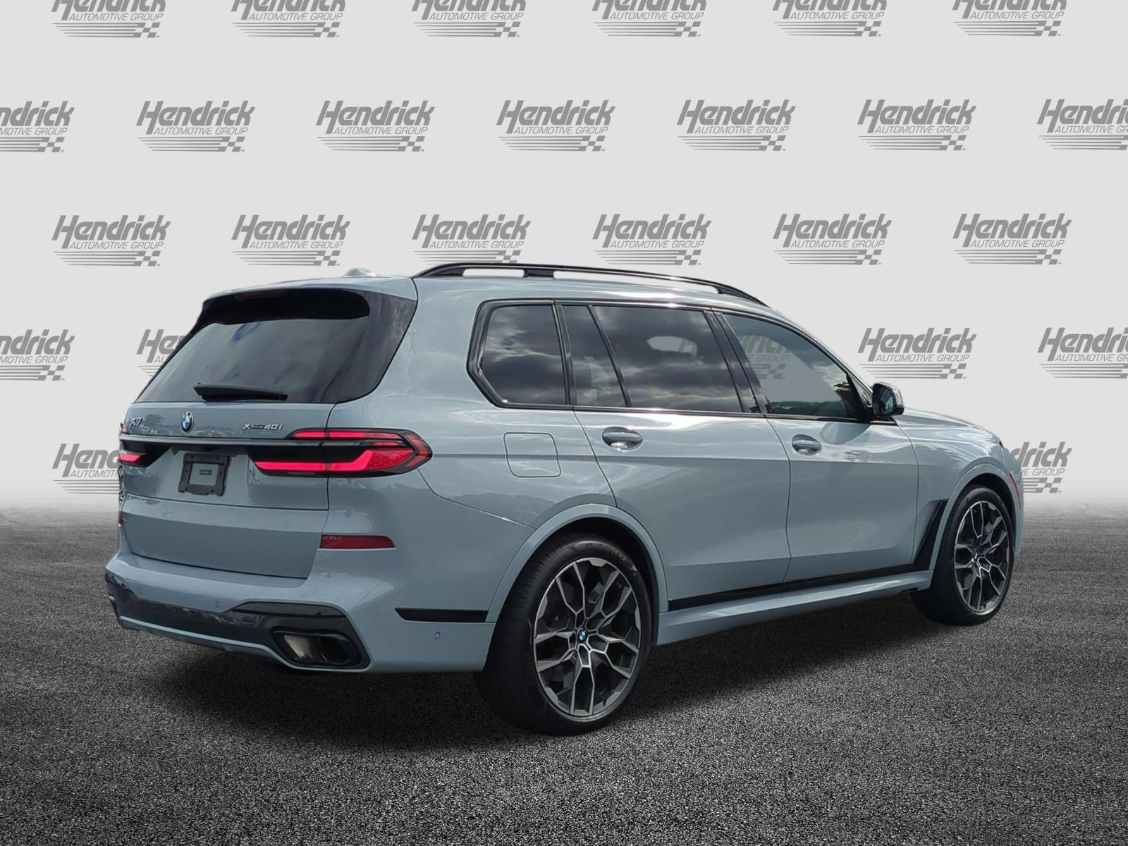 Certified 2026 BMW X7 xDrive40i w/ M Sport Package AWD/4WD image 10