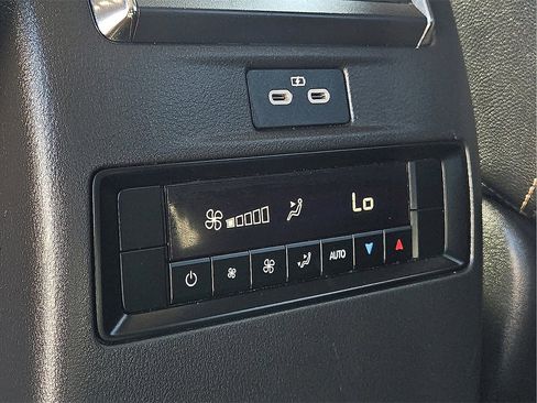 Used 2024 MAZDA CX-90 3.3 Turbo w/ Premium Package image 15