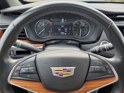 Certified 2022 Cadillac XT5 Premium Luxury image 26