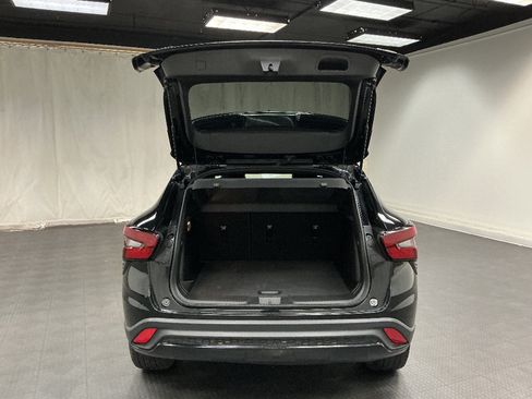 Certified 2024 Chevrolet Trax RS FWD image 26