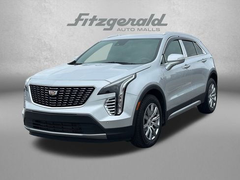 Used 2021 Cadillac XT4 Premium Luxury image 3