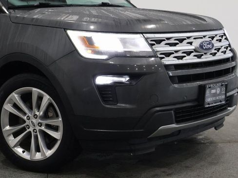 Used 2018 Ford Explorer XLT w/ Equipment Group 202A image 3