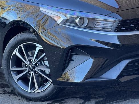 Used 2024 Kia Forte LXS image 3