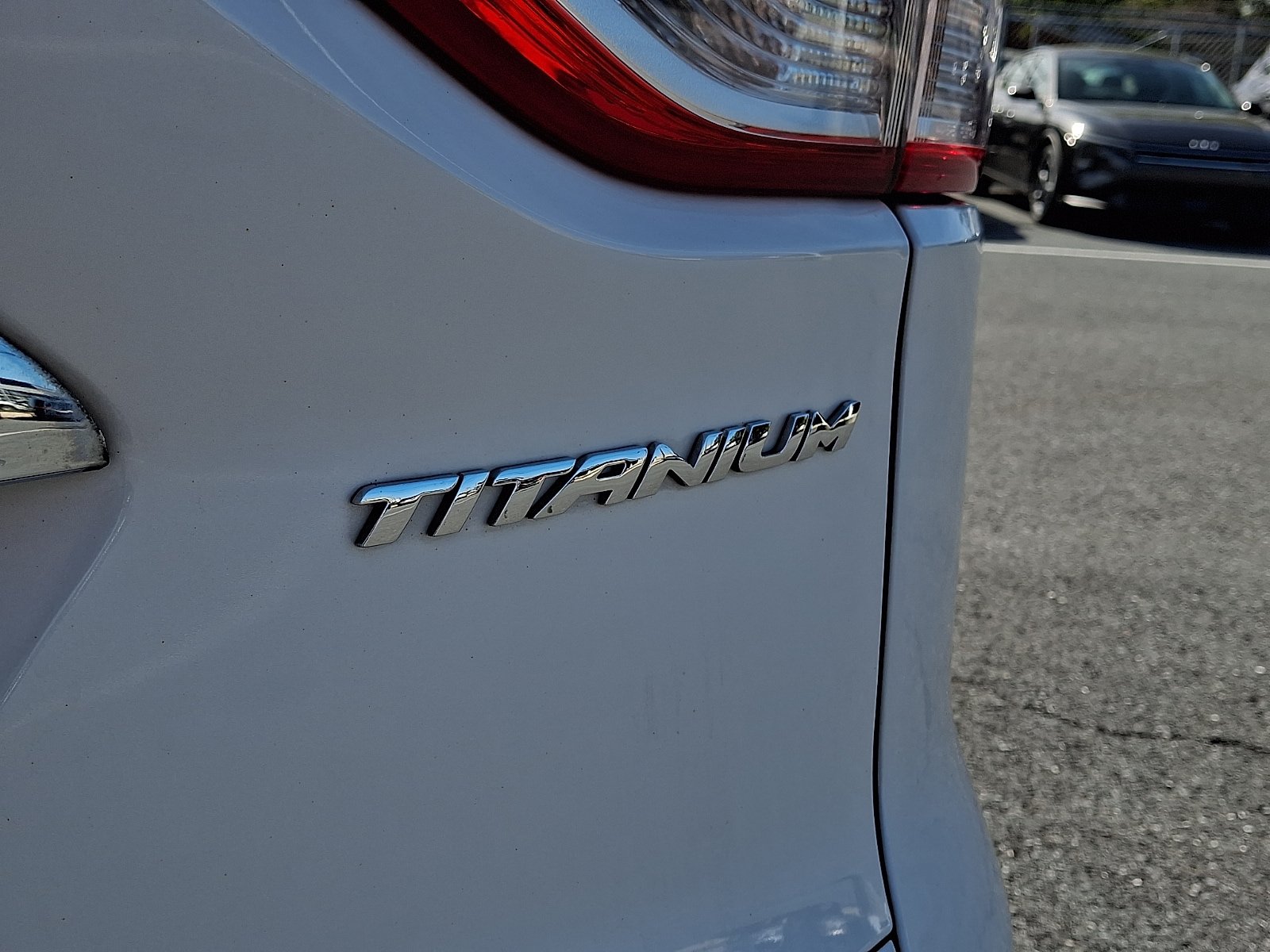 Used 2014 Ford Escape Titanium w/ Equipment Group 401A FWD image 32