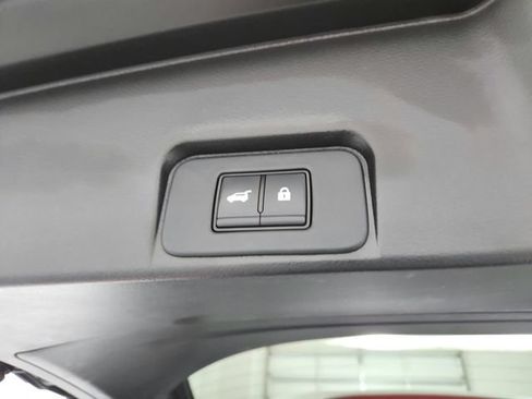 Used 2024 Nissan Rogue SV AWD/4WD image 39