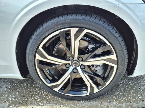 Certified 2023 Volvo S60 B5 Core w/ Climate Package FWD image 9