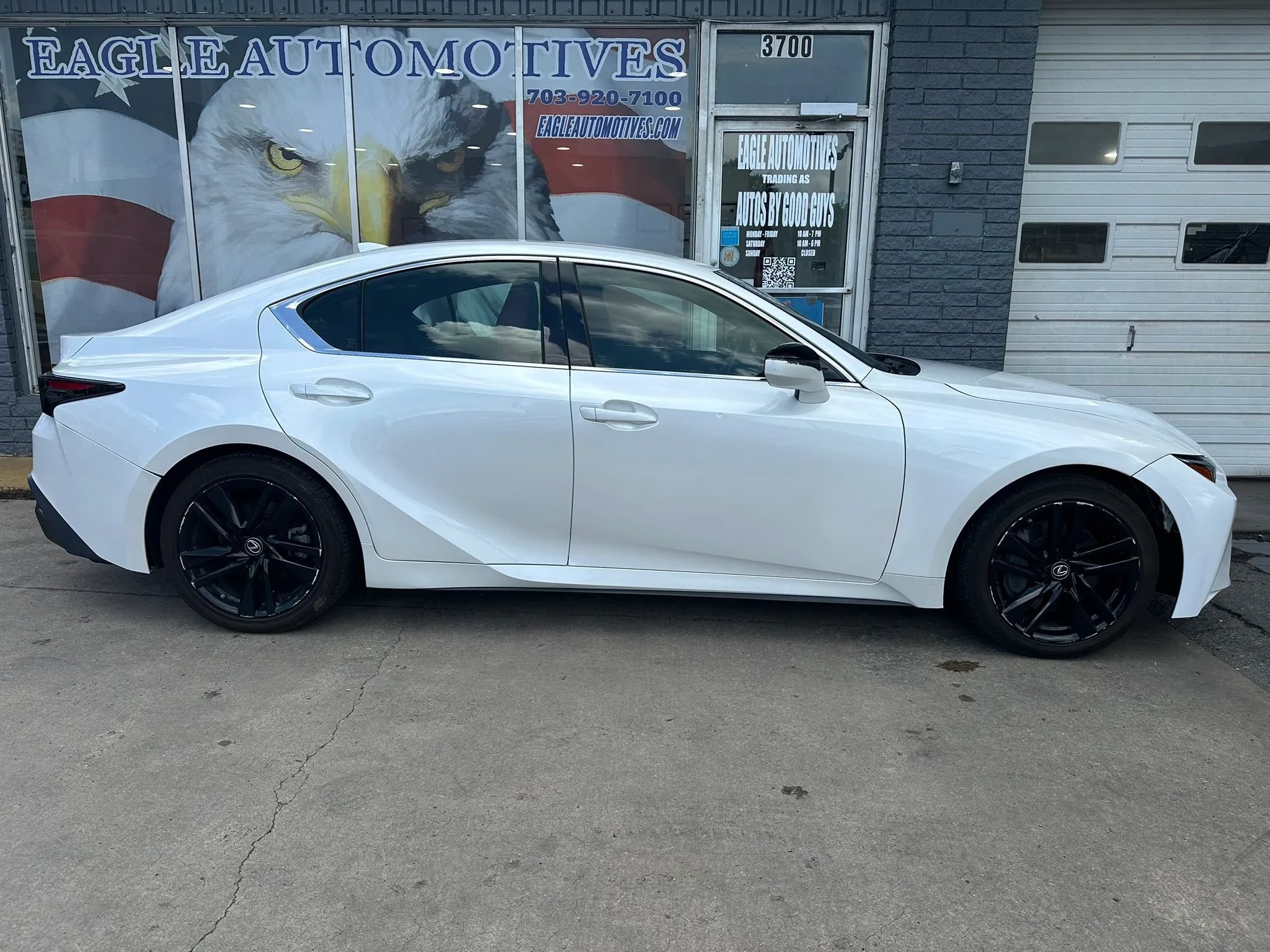 Used 2021 Lexus IS 300 RWD image 2