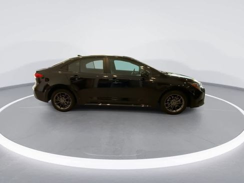 Certified 2024 Toyota Corolla LE FWD image 9