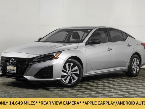 Used 2024 Nissan Altima 2.5 S FWD image 2