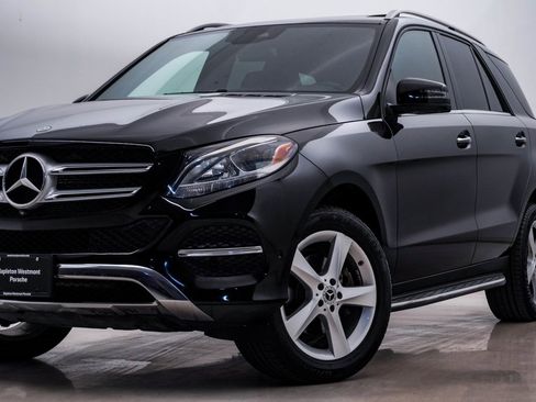 Used 2018 Mercedes-Benz GLE 350 4MATIC image 2