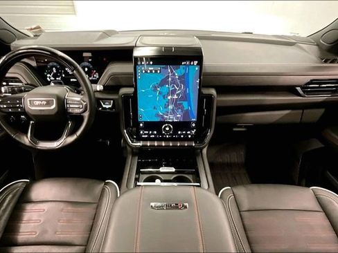 Used 2025 GMC Yukon XL AT4 Ultimate w/ LPO, Floor Liner Package AWD/4WD image 18