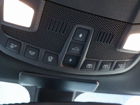 Used 2017 Ford F150 Platinum w/ Equipment Group 701A Luxury image 28