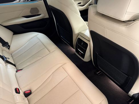 Certified 2023 BMW i4 eDrive40 w/ Premium Package RWD image 31