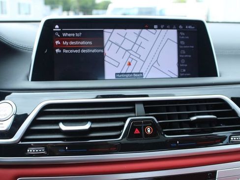 Used 2022 BMW 750i xDrive w/ M Sport Package AWD/4WD image 29