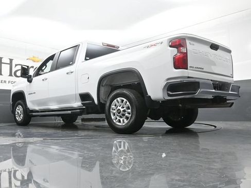 Used 2026 Chevrolet Silverado 2500 LT AWD/4WD image 5