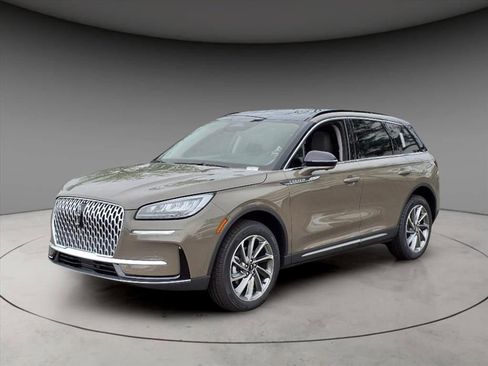 New 2025 Lincoln Corsair AWD w/ Equipment Group 101A image 1