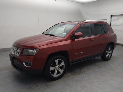 Used 2017 Jeep Compass High Altitude image 2
