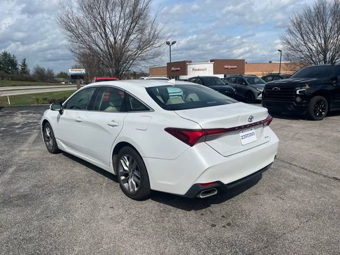 Used 2020 Toyota Avalon XLE w/ Carpet Mat Package image 5