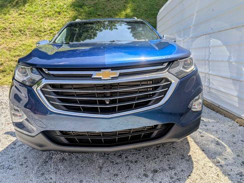 Used 2020 Chevrolet Equinox Premier FWD image 3