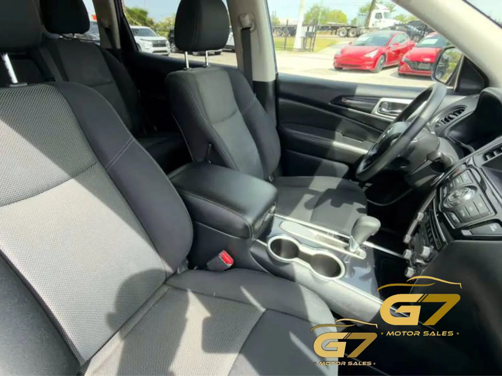 Used 2018 Nissan Pathfinder S FWD image 17