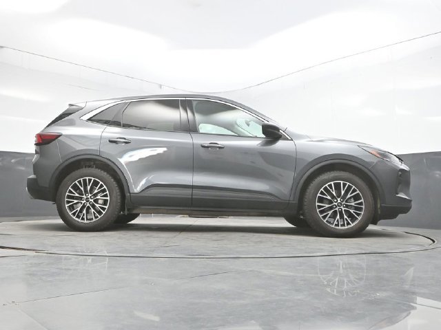 Used 2023 Ford Escape Active w/ Tech Pack #1 AWD/4WD image 49