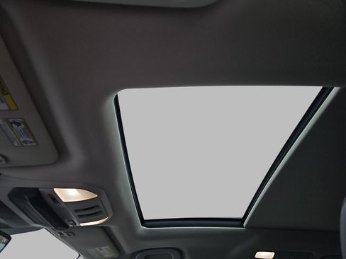 Used 2025 Subaru Ascent Touring image 32