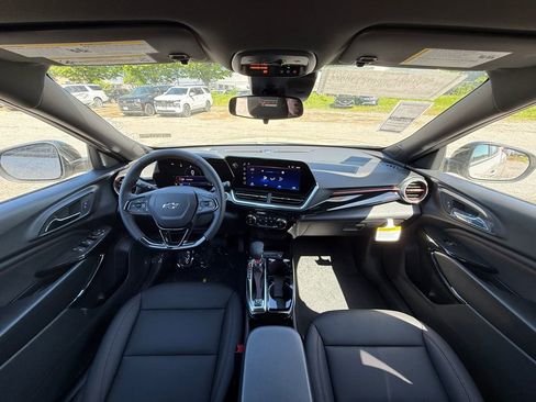 New 2026 Chevrolet Trax RS FWD image 21