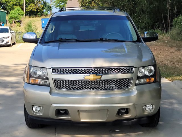 Used 2013 Chevrolet Tahoe LT w/ Texas Edition RWD image 2
