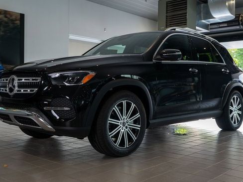 New 2025 Mercedes-Benz GLE 350 4MATIC image 3