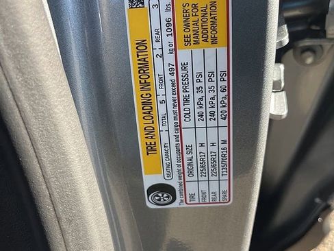 Used 2023 Chevrolet Equinox LT image 65